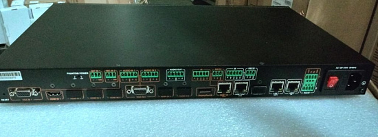 Презентационный переключатель-масштабатор 10 в 1 WyreStorm SW-1001-HDBT