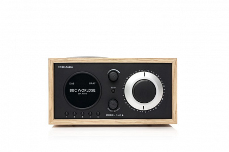 Радиоприемник с часами Tivoli Model One+ Цвет: Дуб/Черный [Oak/Black]