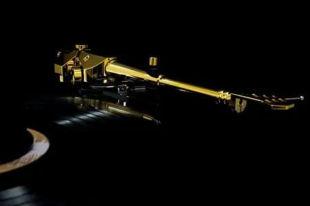 Тонарм TRANSROTOR TRA 9 (Черный /Золото) Тонарм TRANSROTOR TRA 9 (Черный /Золото)