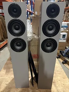 Напольная АС Wharfedale DIAMOND 12.4i