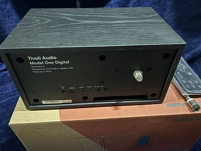 Радиоприемник с Wi-Fi Tivoli Model One Digital Gen 2