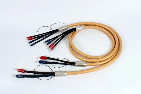 Акустический кабель Van den Hul Mounted set 3T The Cumulus Hybrid. 2,5 метра пара. Разъем BERRI bi-wiring (2-4) Цвет: золотой Акустический кабель Van den Hul Mounted set 3T The Cumulus Hybrid. 2,5 метра пара. Разъем BERRI bi-wiring (2-4) Цвет: золотой