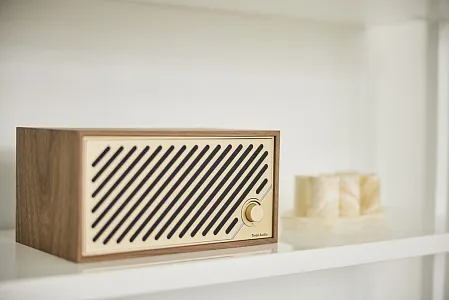 Аудиосистема с Wi-Fi Tivoli Model Two Digital Цвет: Орех/Золото [Walnut/Gold]
